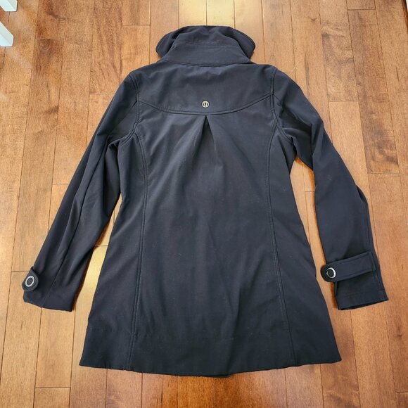 Lululemon Audrey women's long black jacket in size 8 - Picture 2 of 12